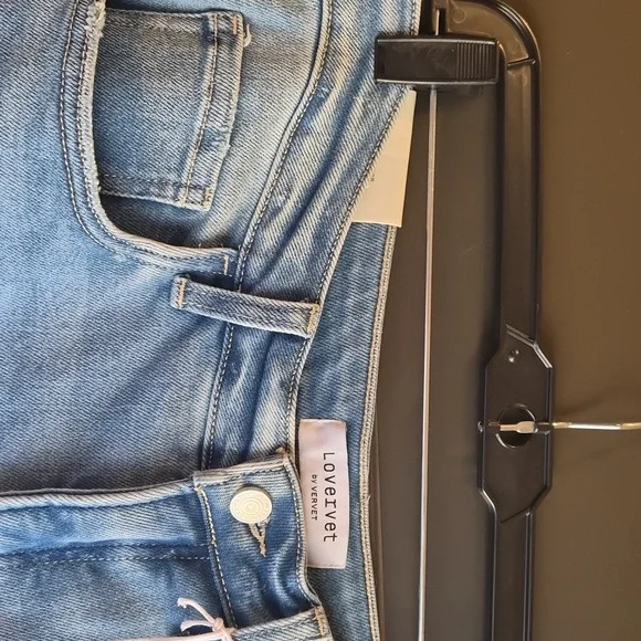 NWT High Rise, Wide Leg Women's Jeans - Picture 4 of 6